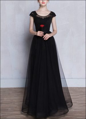 Schwarzes Abendkleid Ballkleid mit Ärmelchen