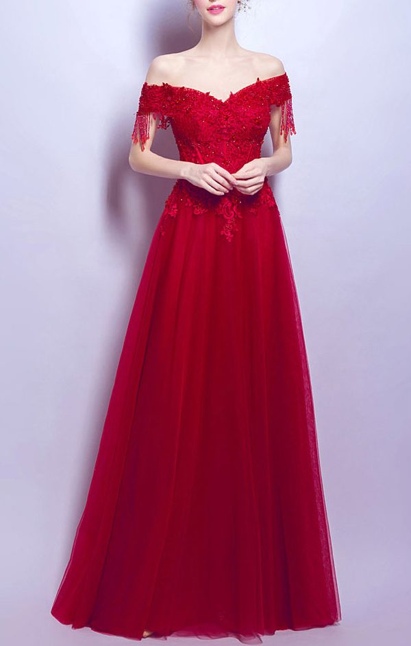 Rotes Abendkleid mit Trägern