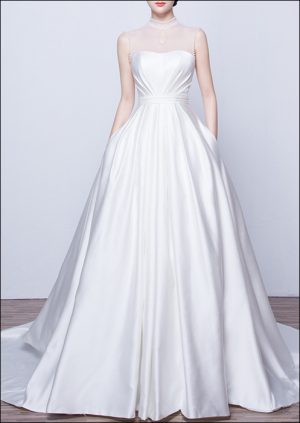 Couture Satin Brautkleid mit Tasche