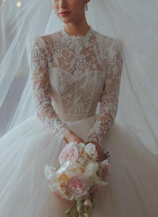 Brautkleid für die Prinzessin mit Spitze