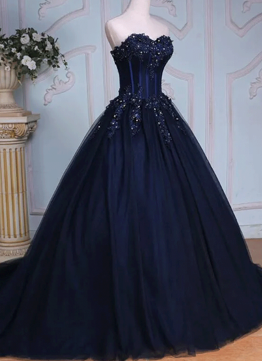 Brautkleid in Dunkelblau mit glitzernder Korsage und Tüllrock – LAFANTA Berlin