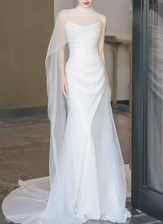 Elegantes Brautkleid figurbetont aus Chiffon – LAFANTA Berlin